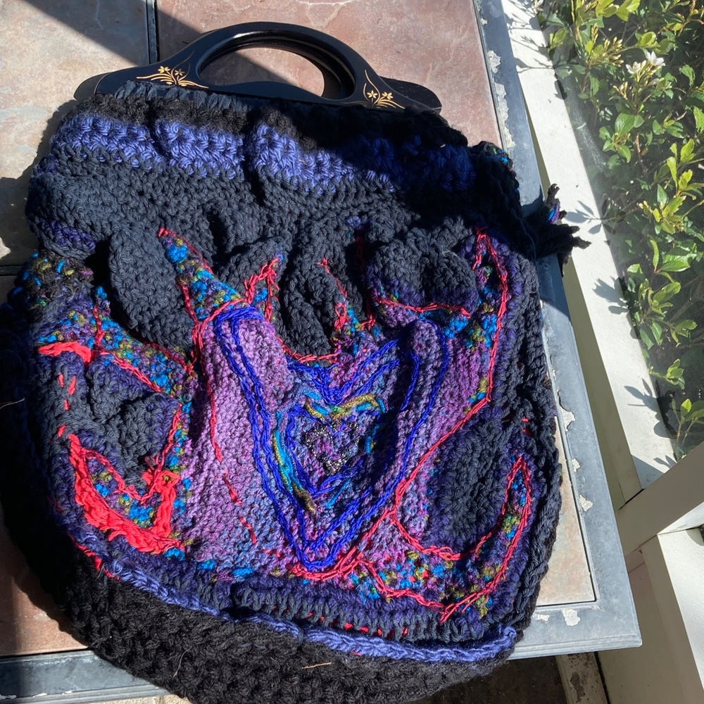 Handcrafted Black Crochet Tote with Multicolor Embroidery - Picture 11 of 12